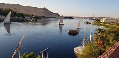 Taharka Nubian House