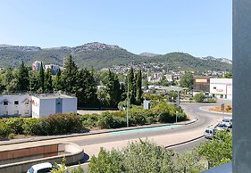 B&B HOTEL MARSEILLE La Valentine Saint-Menet