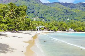 Mouggae Blues Villas