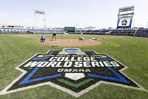 Cambria Hotel Omaha Downtown