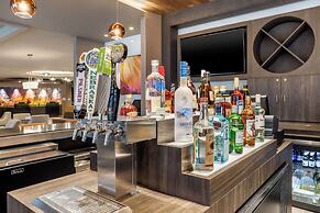 Cambria Hotel Omaha Downtown