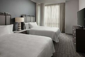 Homewood Suites by Hilton Teaneck Glenpointe