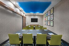 Holiday Inn Express & Suites Bryan - College Station by IHG