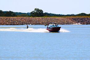 Holiday Inn Express & Suites Bryan - College Station by IHG