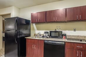 Cobblestone Inn & Suites - Bridgeport