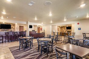 Cobblestone Inn & Suites - Bridgeport