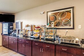 Cobblestone Inn & Suites - Bridgeport