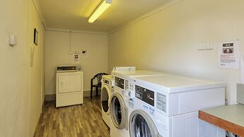 Yarrawonga Riverlands Tourist Park