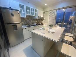 Diamond Suite Scenic Valley