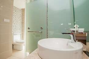 D'Majestic Place by Widebed