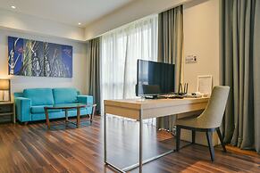 D'Majestic Place by Widebed