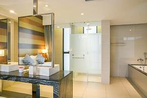 D'Majestic Place by Widebed