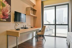 D'Majestic Place by Widebed