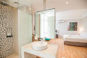 D'Majestic Place by Widebed