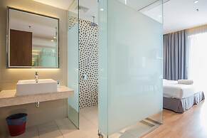 D'Majestic Place by Widebed