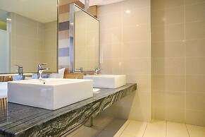 D'Majestic Place by Widebed