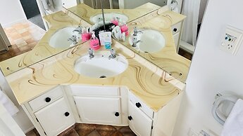 18th Avenue Thermal Motel