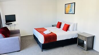 18th Avenue Thermal Motel