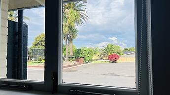 18th Avenue Thermal Motel