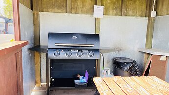 18th Avenue Thermal Motel