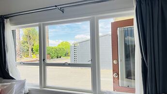 18th Avenue Thermal Motel