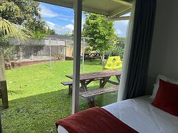 18th Avenue Thermal Motel