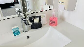 18th Avenue Thermal Motel