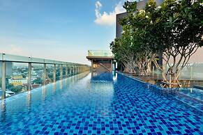 Civic Horizon Hotel & Residence