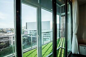 Civic Horizon Hotel & Residence