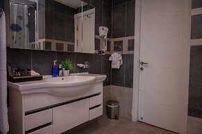 Centaurus Suites