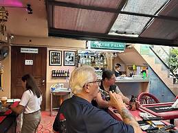 1st Street Park Apartelle