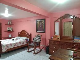 1st Street Park Apartelle