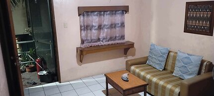 1st Street Park Apartelle