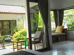 Gili Smile Bungalows