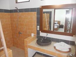 Gili Smile Bungalows