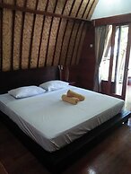 Gili Smile Bungalows