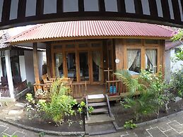 Gili Smile Bungalows