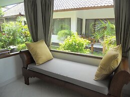 Gili Smile Bungalows