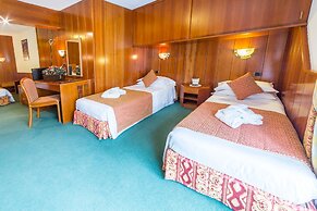 Hotel Excelsior Planet