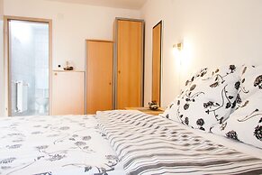 Rooms Garden Zagreb Airport