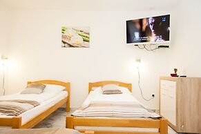 Rooms Garden Zagreb Airport