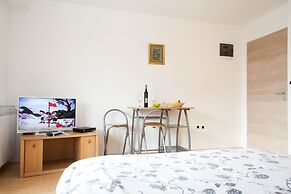 Rooms Garden Zagreb Airport