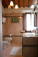 Stunning private villa with private pool, WIFI, TV, pets allowed and p