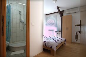 Guesthouse Ivac Inn Zagreb Airport
