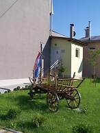 Guesthouse Ivac Inn Zagreb Airport