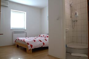 Guesthouse Ivac Inn Zagreb Airport
