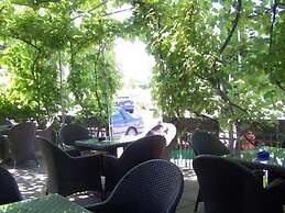 Guesthouse Ivac Inn Zagreb Airport
