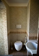 The Admiral House Courtyard