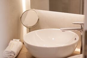 Tesla Boutique Apartments & Rooms