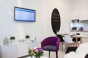 Tesla Boutique Apartments & Rooms